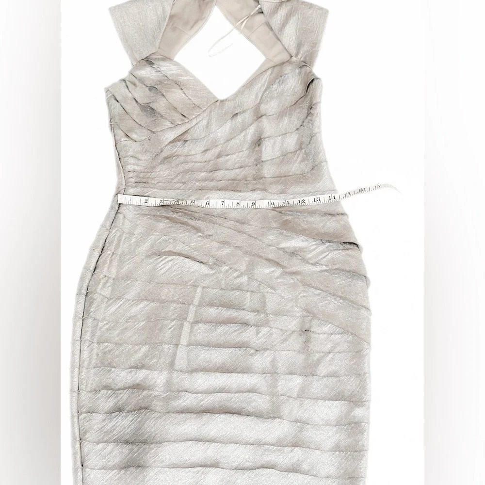 Stunning London Times Silver Elegant Dress - Size 6 for Glam Nights! - Picture 6 of 16